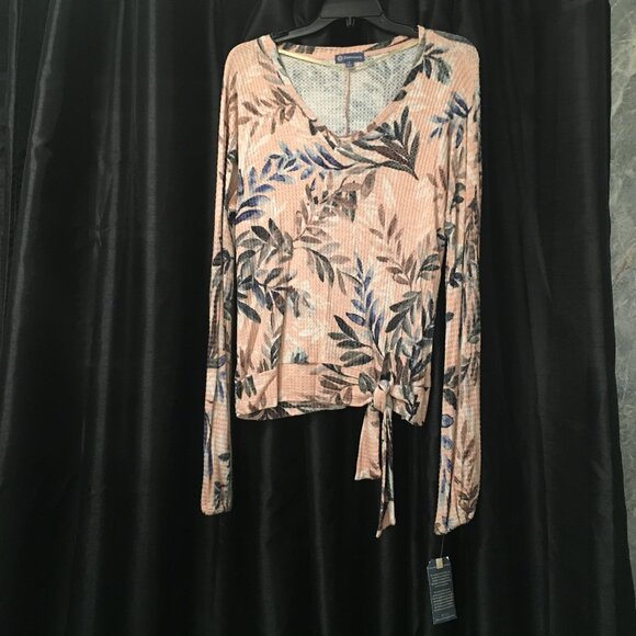 NWT Democracy thermal tropical top Large - Picture 1 of 13